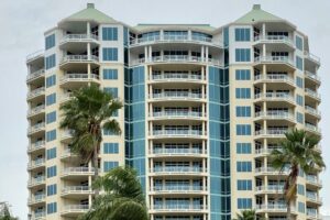 Smart Paths Into Real Estate: A Beginner’s Guide