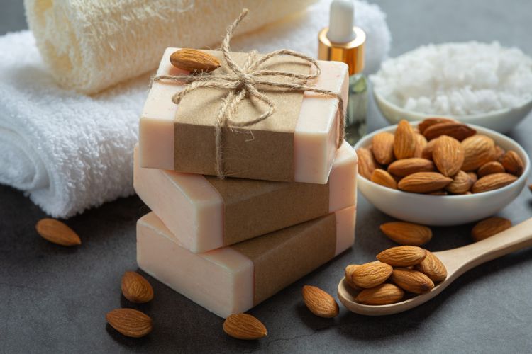 Best Ingredients To Look For When Buying Handmade Soaps Online